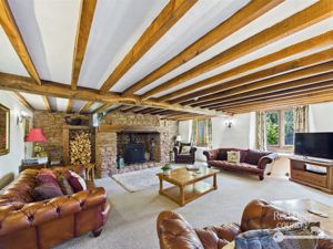 Sitting Room- click for photo gallery